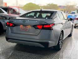 نيسان ألتيما